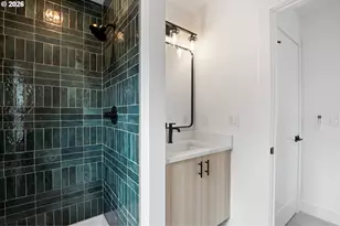 4380 NE Going St, Portland, OR 97218 - Photo 14