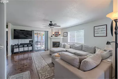 414 N 3rd Pl, Kalama, WA 98625 - Photo 4