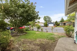 1143 SW James Ct, Dundee, OR 97115 - Photo 38