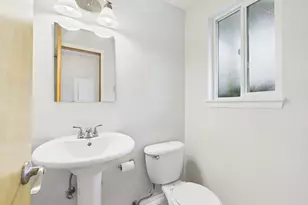 1706 Avalon Way, Hood River, OR 97031 - Photo 8