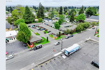 1049 SE Walnut St, Hillsboro, OR 97123 - Photo 2