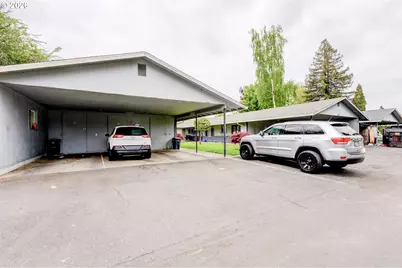 1049 SE Walnut St, Hillsboro, OR 97123 - Photo 34
