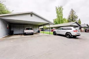 1049 SE Walnut St, Hillsboro, OR 97123 - Photo 34