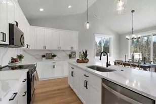 241 Dogwood Dr, Gates, OR 97346 - Photo 26