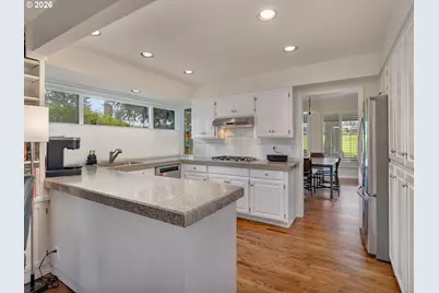 7242 SW Lake Bluff Ct, Wilsonville, OR 97070 - Photo 14