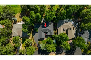 2721 NW Champion Cir, Bend, OR 97703 - Photo 44