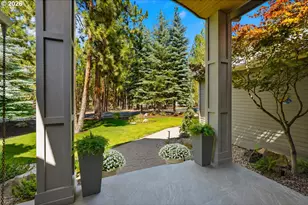 2721 NW Champion Cir, Bend, OR 97703 - Photo 8