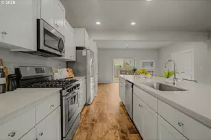15647 SW Wren Ln, Beaverton, OR 97007 - Photo 14