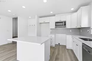 2701 SE 85th Ave, Portland, OR 97266 - Photo 10