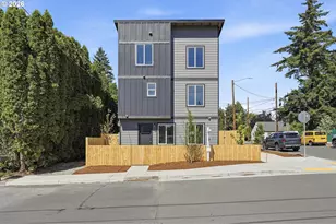 2701 SE 85th Ave, Portland, OR 97266 - Photo 2