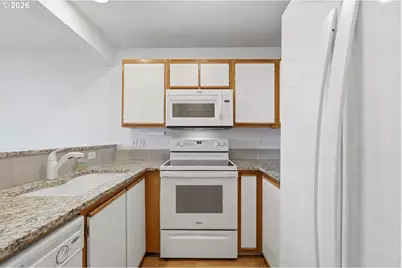 7163 SW Sagert St #109, Tualatin, OR 97062 - Photo 12