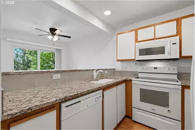 7163 SW Sagert St #109, Tualatin, OR 97062 - Photo 8