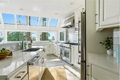 3046 SW Fairmount Blvd, Portland, OR 97239 - Photo 12
