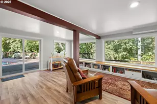 2245 SW Martha St, Portland, OR 97239 - Photo 24