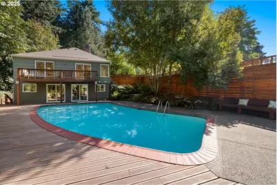 2245 SW Martha St, Portland, OR 97239 - Photo 30