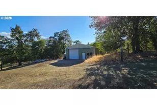 801 Colonial Rd, Roseburg, OR 97471 - Photo 22