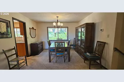 801 Colonial Rd, Roseburg, OR 97471 - Photo 28