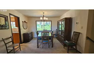 801 Colonial Rd, Roseburg, OR 97471 - Photo 28