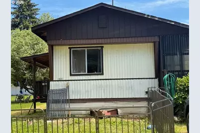 818 D St, Vader, WA 98593 - Photo 2
