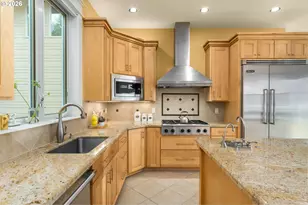 3246 NW Chapin Dr, Portland, OR 97229 - Photo 16