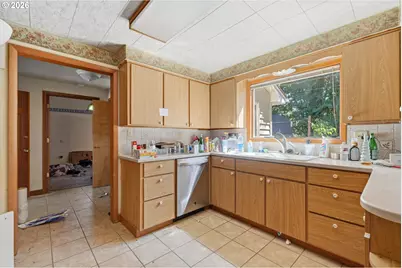 3928 9th Ct, Salem, OR 97302 - Photo 10