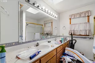 3928 9th Ct, Salem, OR 97302 - Photo 16