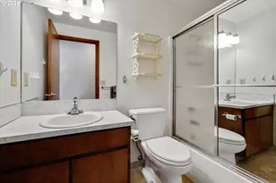 18027 SE Emi St, Damascus, OR 97089 - Photo 18