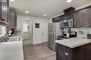 735 Garden Ct, Molalla, OR 97038 - Photo 4