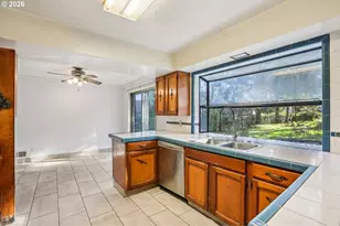 4036 NE 102nd Ave, Portland, OR 97220 - Photo 12