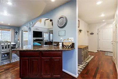 9907 SE Amherst St, Clackamas, OR 97015 - Photo 14