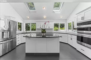 4393 Sundew Ct, Lake Oswego, OR 97035 - Photo 6