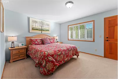 2104 NE 165th Dr, Portland, OR 97230 - Photo 26