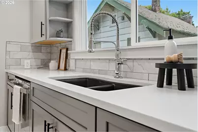 6355 N Denver Ave, Portland, OR 97217 - Photo 10