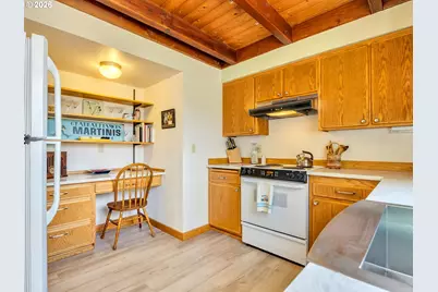 643 5th St, Gearhart, OR 97138 - Photo 14