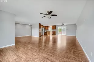 2040 NE 213th Ave, Fairview, OR 97024 - Photo 8