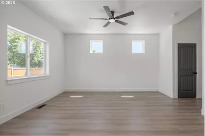 601 St Charles St, Eugene, OR 97402 - Photo 10