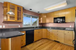 10180 SE Cresthill Rd, Happy Valley, OR 97086 - Photo 18