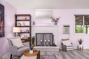 1147 S 34th Pl, Springfield, OR 97478 - Photo 6