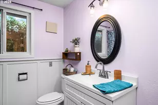 1147 S 34th Pl, Springfield, OR 97478 - Photo 16