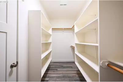 2010 Roosevelt Loop, North Bend, OR 97459 - Photo 14