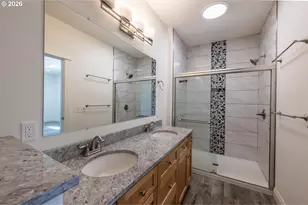 2010 Roosevelt Loop, North Bend, OR 97459 - Photo 12