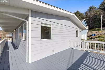 1931 NE 68th St, Lincoln City, OR 97367 - Photo 8