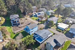 1931 NE 68th St, Lincoln City, OR 97367 - Photo 44