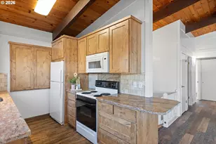 1931 NE 68th St, Lincoln City, OR 97367 - Photo 16