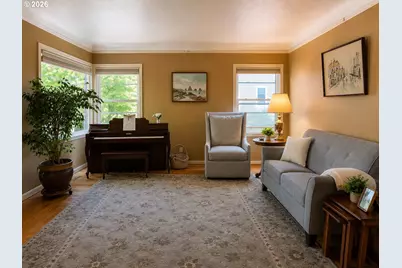 4446 NE Irving St, Portland, OR 97213 - Photo 4