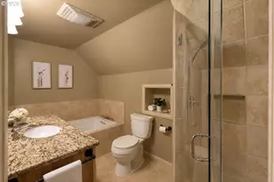 4446 NE Irving St, Portland, OR 97213 - Photo 18