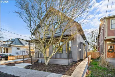 4234 SE Yamhill St, Portland, OR 97215 - Photo 2