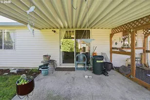 12723 SE Main St, Portland, OR 97233 - Photo 28