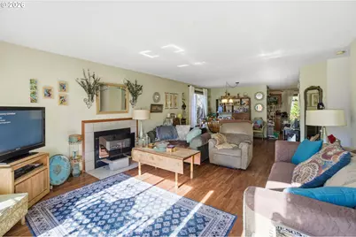12723 SE Main St, Portland, OR 97233 - Photo 4