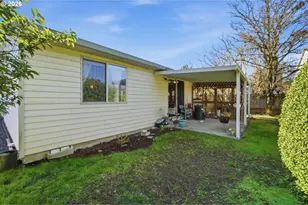 12723 SE Main St, Portland, OR 97233 - Photo 24